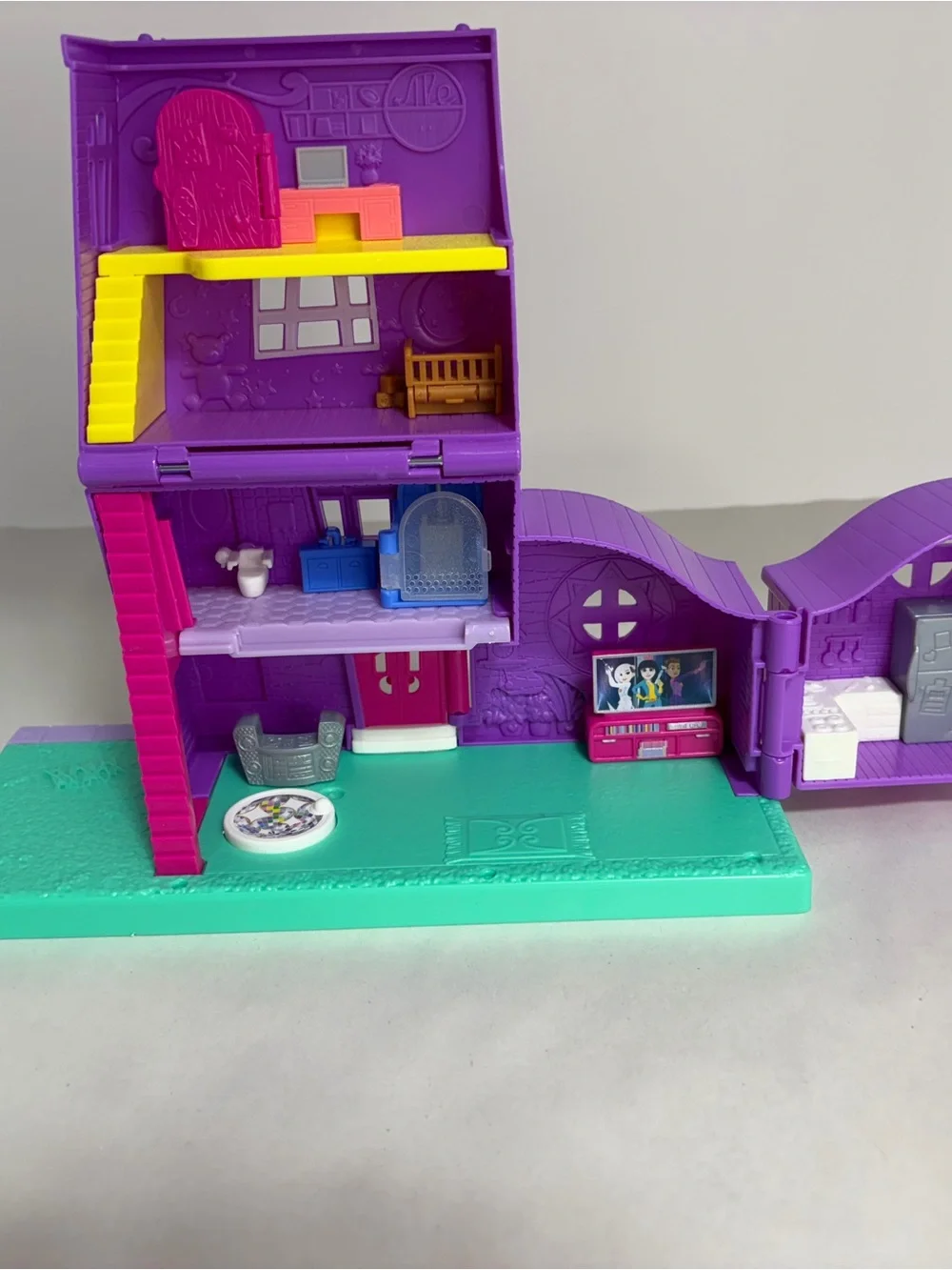 Polly Pocket Pollyville Pocket House Micro Playset By Mattel 2018